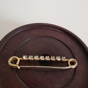 Vintage Gold Tone Rhinestones Kilt Skirt Safety Pin